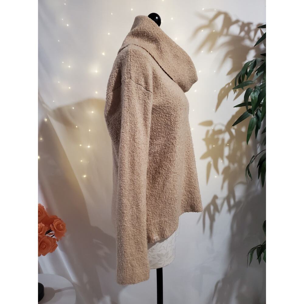Barefoot Dreams Ecochic Cowl Neck Pullover Sweater Womens Size XS Camel Beige - Picture 5 of 9